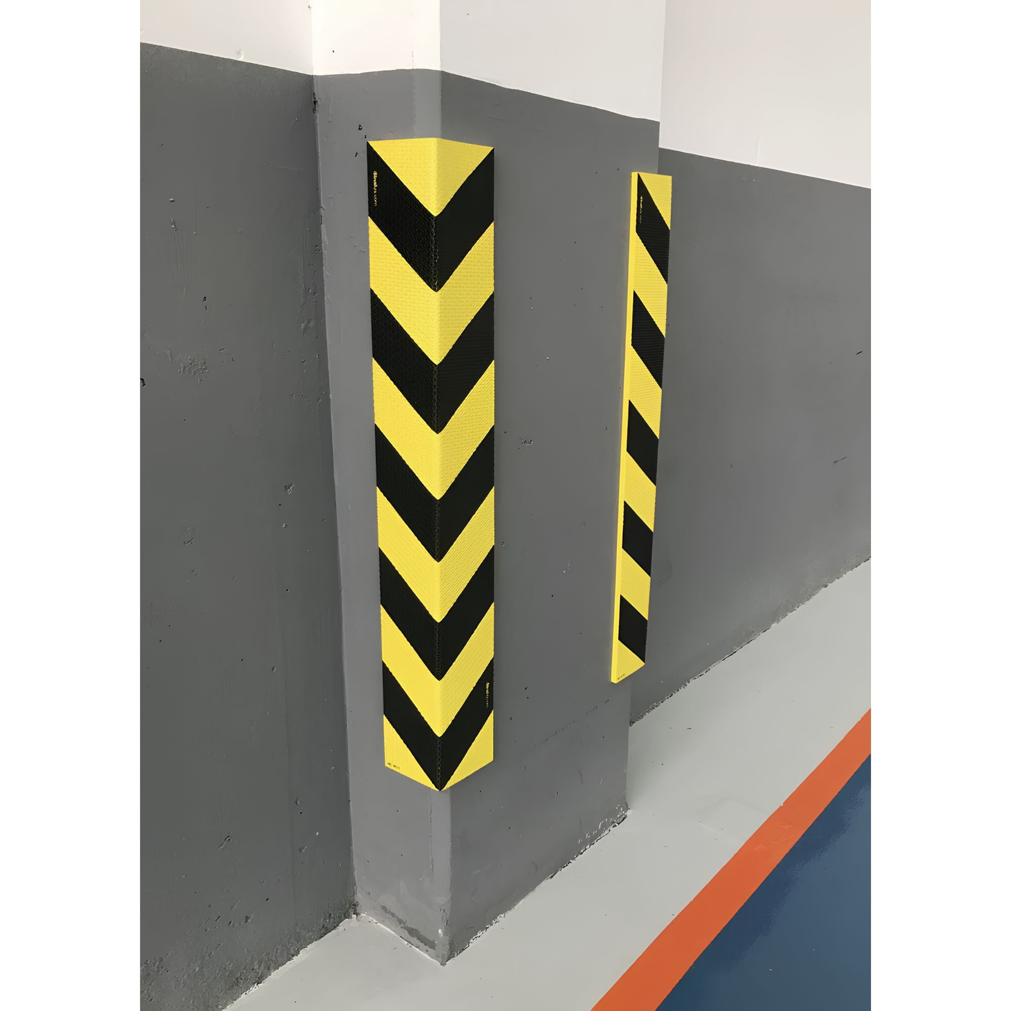 Cantoneira de Proteção Zebrada EVA 80cm x 10cm