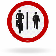 Placa Ciclistas à Esquerda, Pedestres à Direita (R-36a)