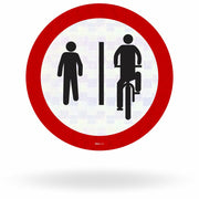 Placa Pedestres à Esquerda, Ciclistas à Direita (R-36b)