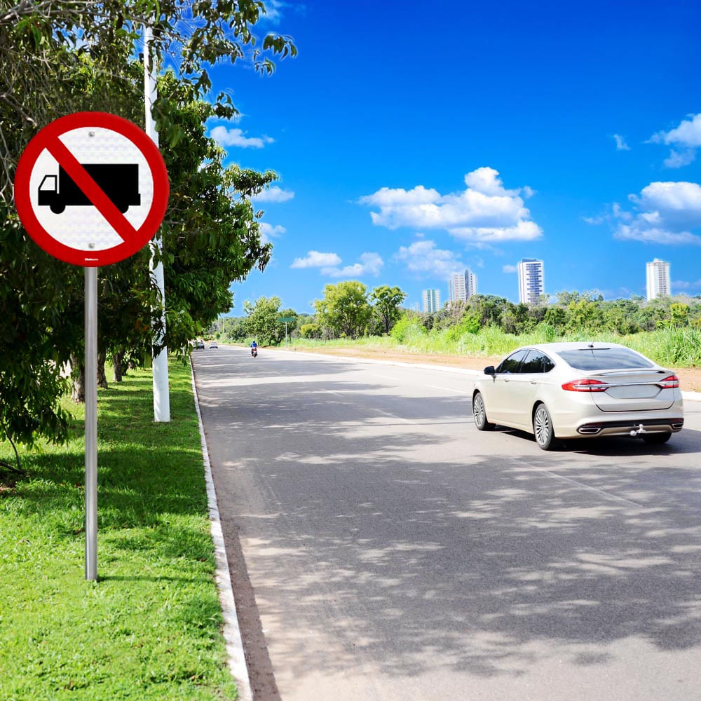 Placa Proibido Trânsito de Caminhões (R-9)